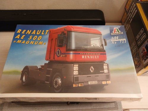 Maquette camion renault - maquette,
