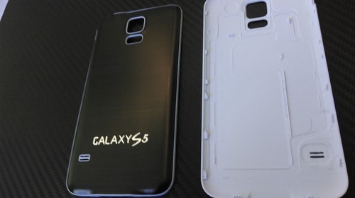 Coque alu noir contour blanc - coque,