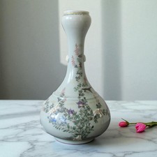 Japon. Vase en porcelaine