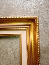 CADRE EN BOIS  DORE 38,5 X 33 CM FEUILLURE 24,4 X 18,4 FRAME FRENCH