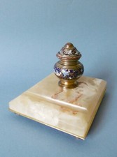 ANCIEN ENCRIER-PORTE PLUME, BRONZE ET ONYX, EMAUX CLOISONNES, XIXe