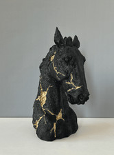 Statue buste de cheval, 38