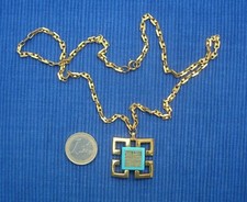 B26Y RARE Chaine & Pendentif