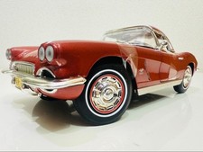 Ertl 1/18 1962 Chevy Corvette Diecast Model Car American Graffiti Movie Vehicle