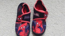 CHAUSSONS GARCON DISNEY SPIDER MAN  POINTURE 30 IDEE CADEAU !