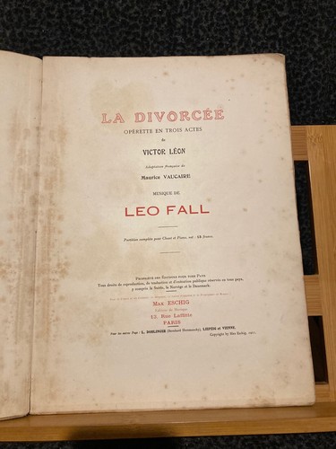 Léo fall divorcée - la,