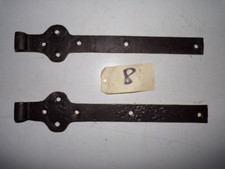 Pentures, charnières,  anciennes en fer forgé