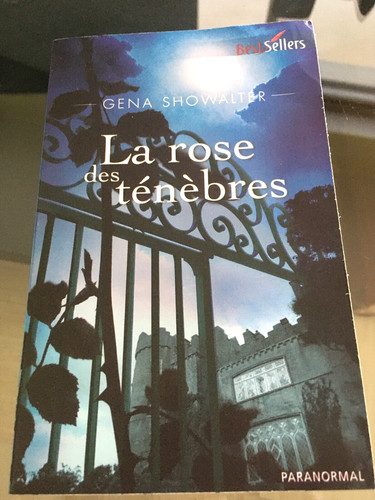 Rose des tenebres gena - des,