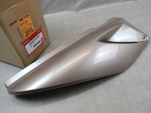 Cache latéral droit xl125v - cache,