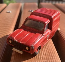 Voiture ancienne moulée sous