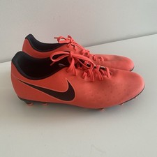 Crampons Nike Magista Ola II