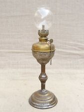 Ancien lampe à essence sur