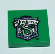 Lego Green Tile with 'Slytherin' and Snake in Shield ref 3068bpb0421 set 4842