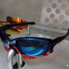 Lunettes de soleil Oakley
