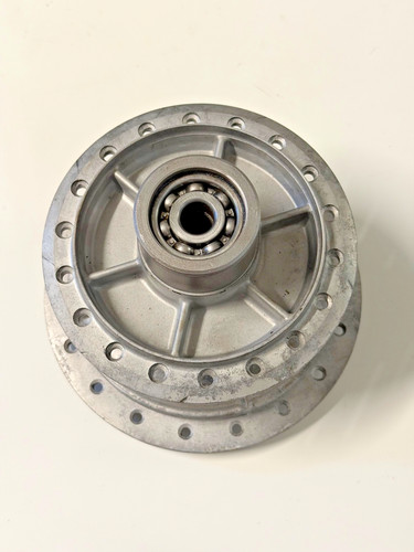Moyeu roue arrière suzuki 125 - moyeu,