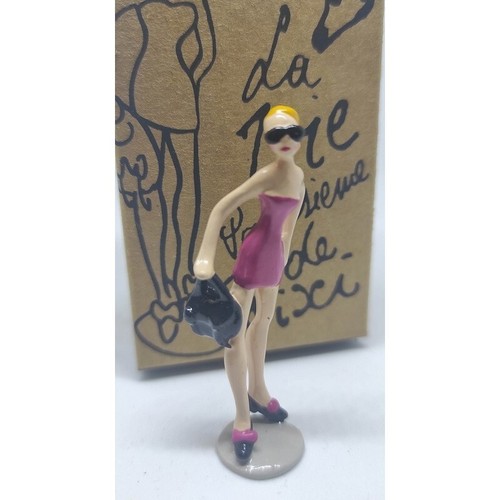 Figurine pixi collection - pixi, la