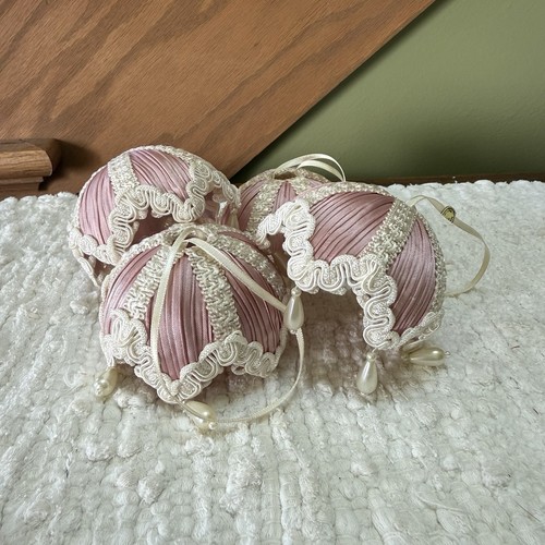 Victorian cottage chic pink - chic,