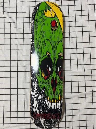 Conspiracy alien shot - alien,