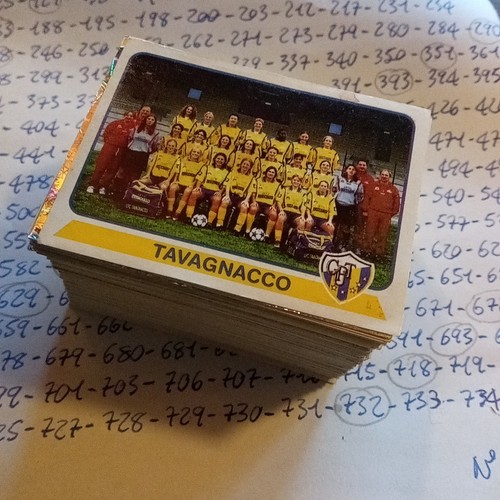 Lot 204 figurines panini - 204,