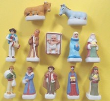 * FEVES  CRECHE  SANTONS