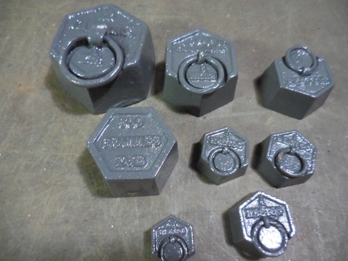 Poids hexagonaux anciens en - poids,