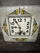 ANCIENNE  PENDULE PUBLICITAIRE  MANUFRANCE TOLE LITHO STYLE ART DECO