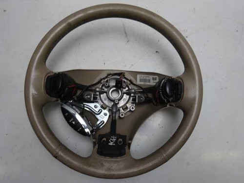 Qtv103110 volant - /,