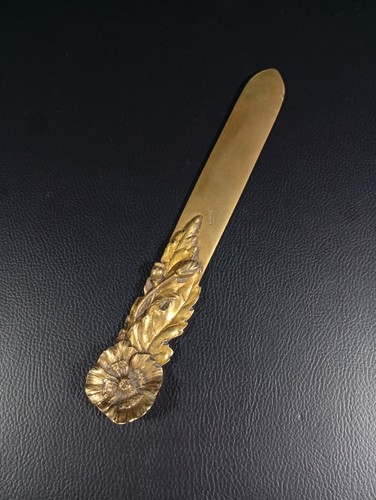Rare coupe papier art - rare, nouveau