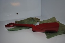  JOUET TÔLE  PELLE ROUGE