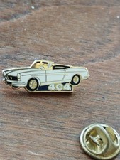 Pin's. PEUGEOT 404.  signe