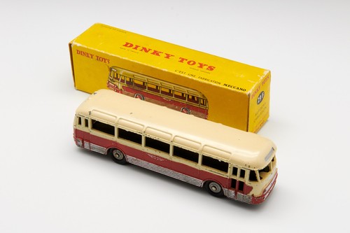 Dinky toys autocar chausson - dinky,