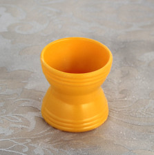 Coquetier Vintage en Plastique