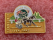 T10 Pins HIPPISME Cheval SULKY VINCENNES 1 FEV 1992 Course de Trotteur lapel pin
