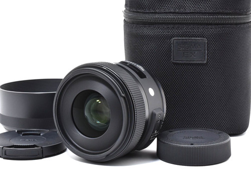 Sigma 30mm dc - 30mm, hsm