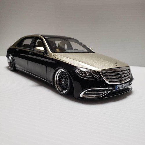 Mercedes benz maybach - 1/18,