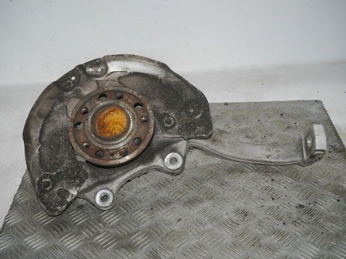 Fusee avant gauche - avant,