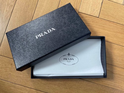 Boite packaging marine prada - packaging,