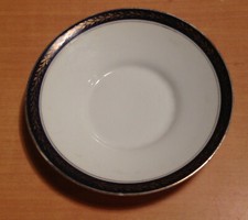 soucoupe blanche avec liseret