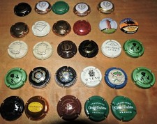 Lot de 28 capsules de Champagne pour collectionneur 