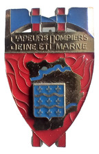 insigne POMPIERS - POM 006 -