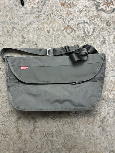 Chrome industries messenger - chrome,