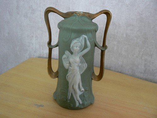 Vase biscuit porcelaine - , de