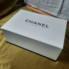 Boite CHANEL  31x20.5x12 