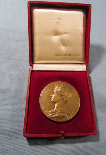 Médaille caisse - médaille, en