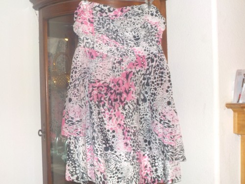 Womens size large - , kensie
