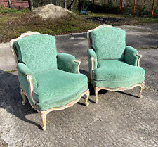 2 Bergères fauteuils en bois style Louis XV