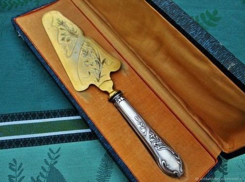 Pelle ancienne gâteau - ancienne, à