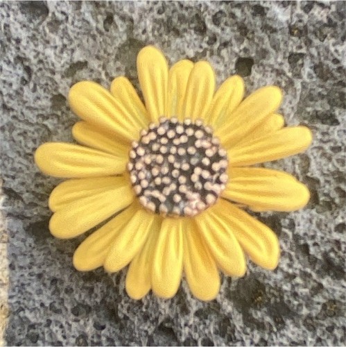 Broche fleur marguerite jaune
