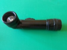 LAMPE MILITAIRE COUDEE COULEUR VERTE ARMEE-