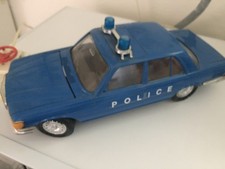 RICO MERCEDES BENZ 450 SEL-POLICE-42 CM  ÉCHELLE 1/14, IDEM POCHER, GAMA, PAYA, 